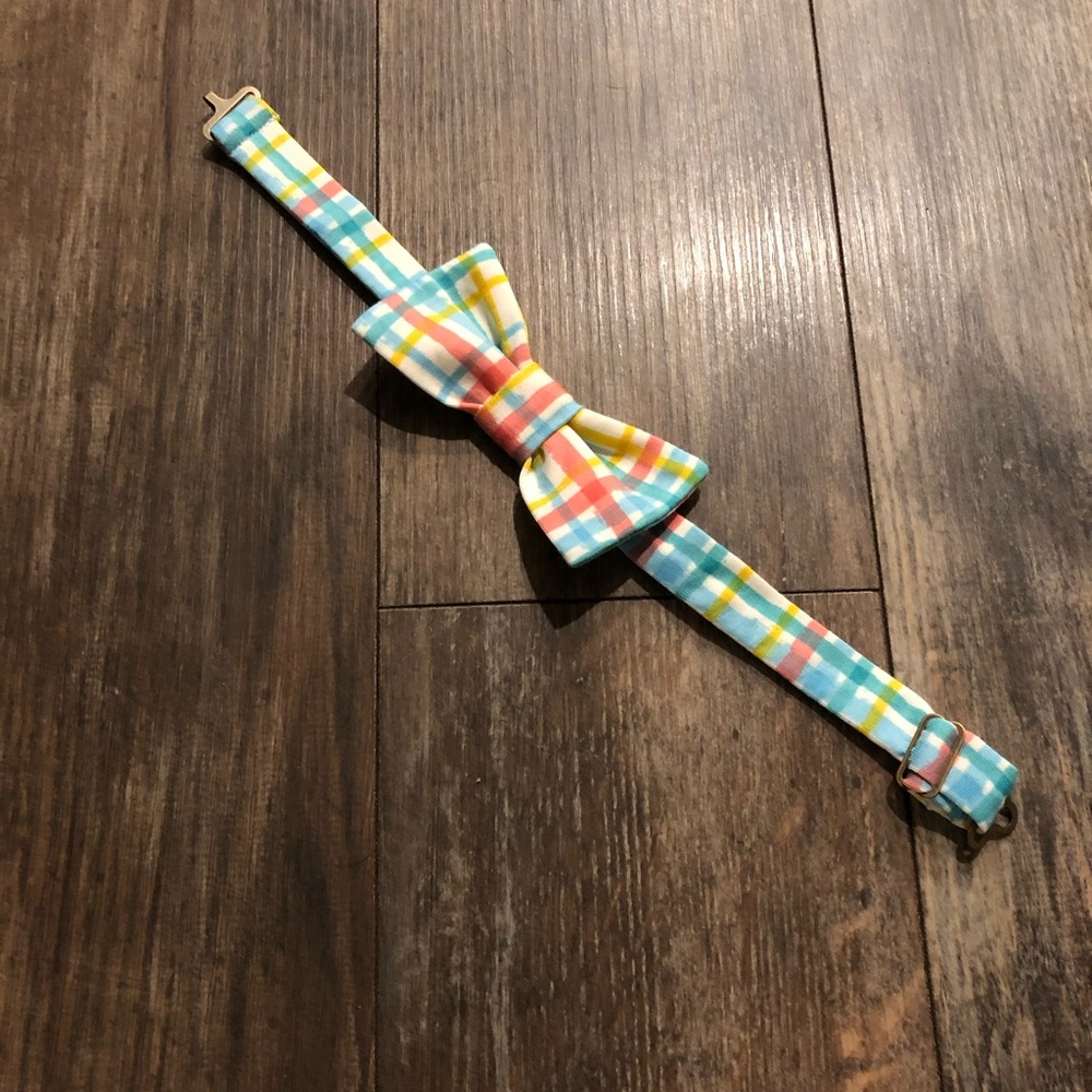 Wildflowers size small bow tie